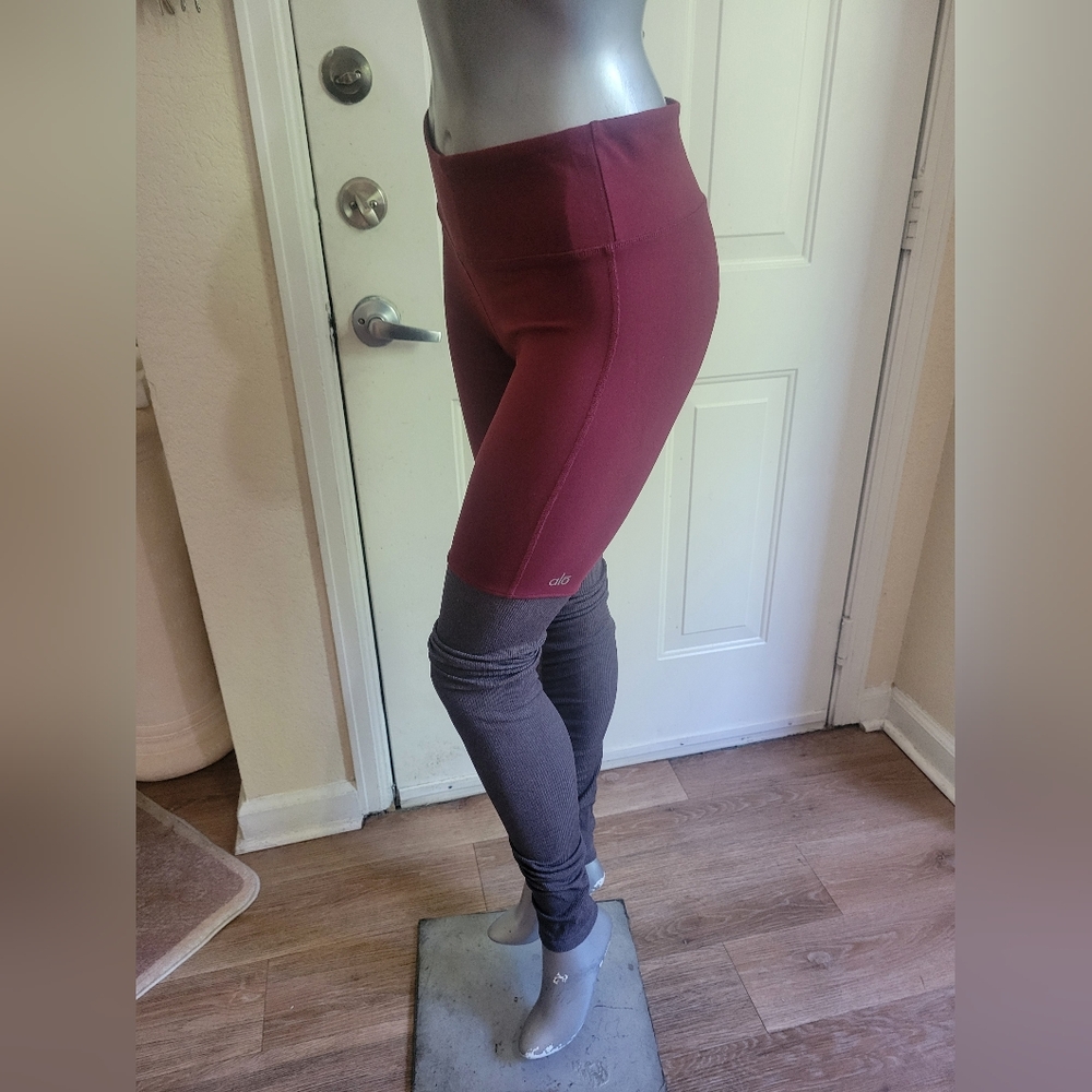 Alo Yoga Burgundy and Gray Goodness Leggings Medium